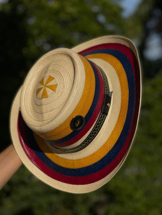 Exclusive - 'Ala Corta' Hat with Flag (23 Fibers)